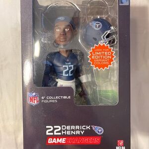 Derrick Henry Tennessee Titans Series 3 GameChanger 6" Vinyl Figurine - Look for